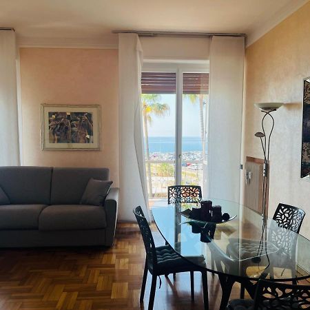 Brezza Di Mare Apartment Imperia Exterior photo