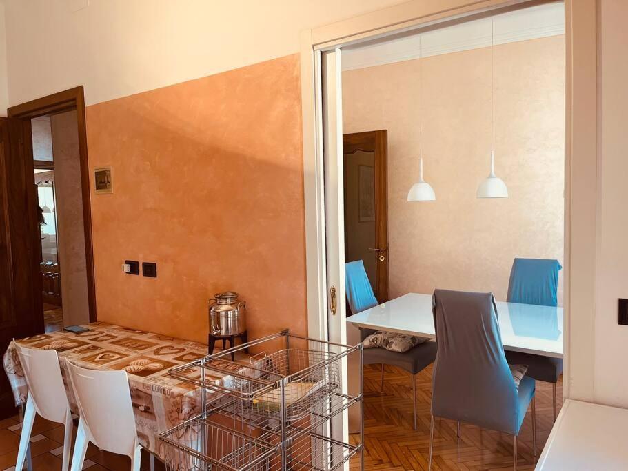 Brezza Di Mare Apartment Imperia Exterior photo