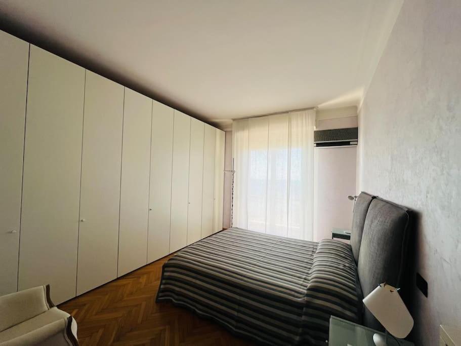Brezza Di Mare Apartment Imperia Exterior photo