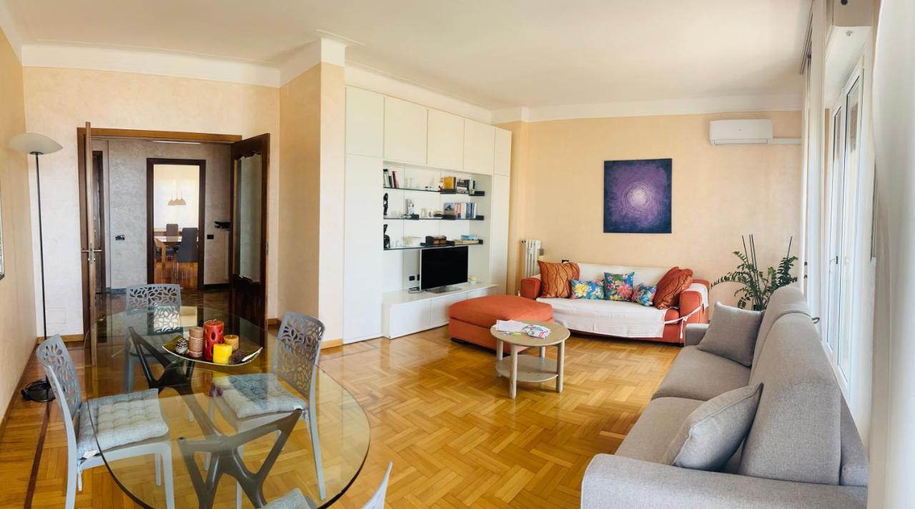 Brezza Di Mare Apartment Imperia Exterior photo