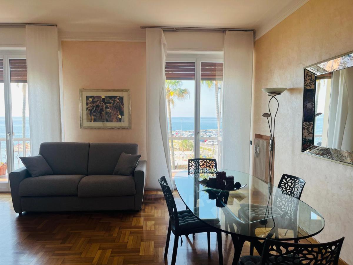 Brezza Di Mare Apartment Imperia Exterior photo